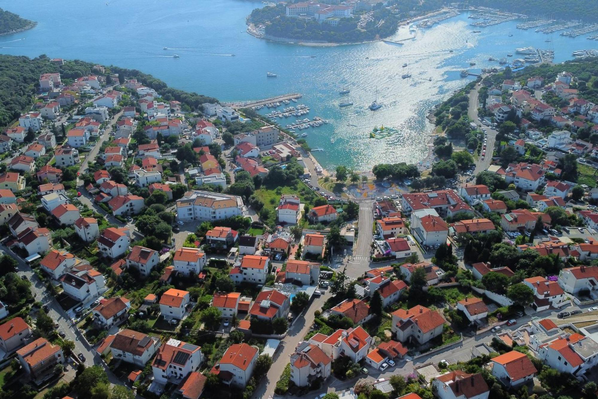 Apartments Antic 1 Пьешчана-Увала Экстерьер фото